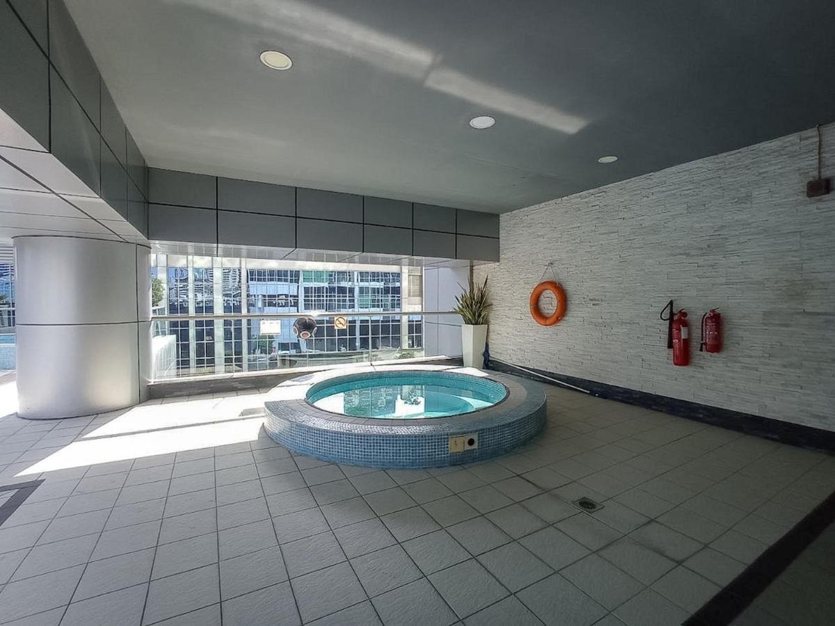 Apartment Refined 1br Retreat In The Point Tower - Marina *