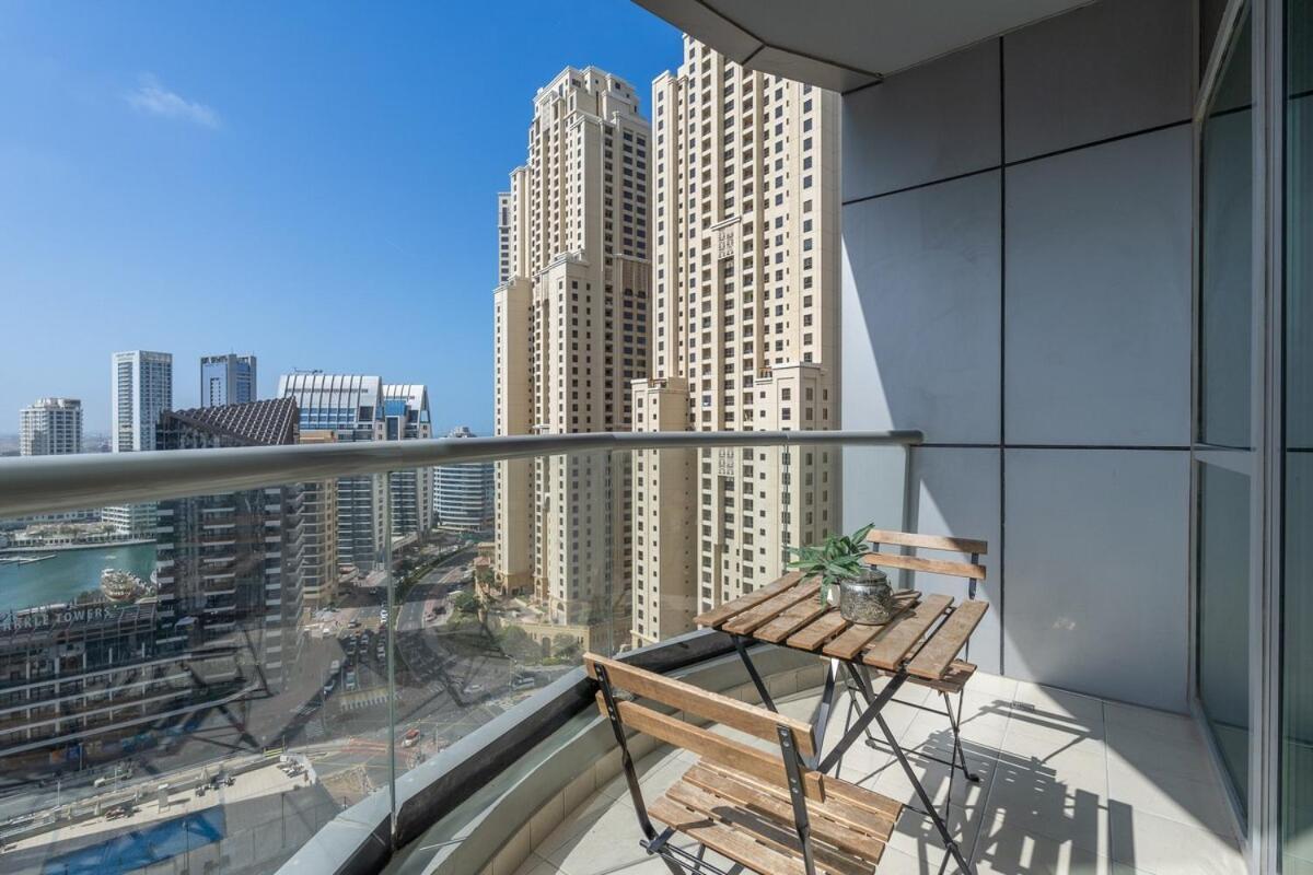 Refined 1br Retreat In The Point Tower - Marina Dubai