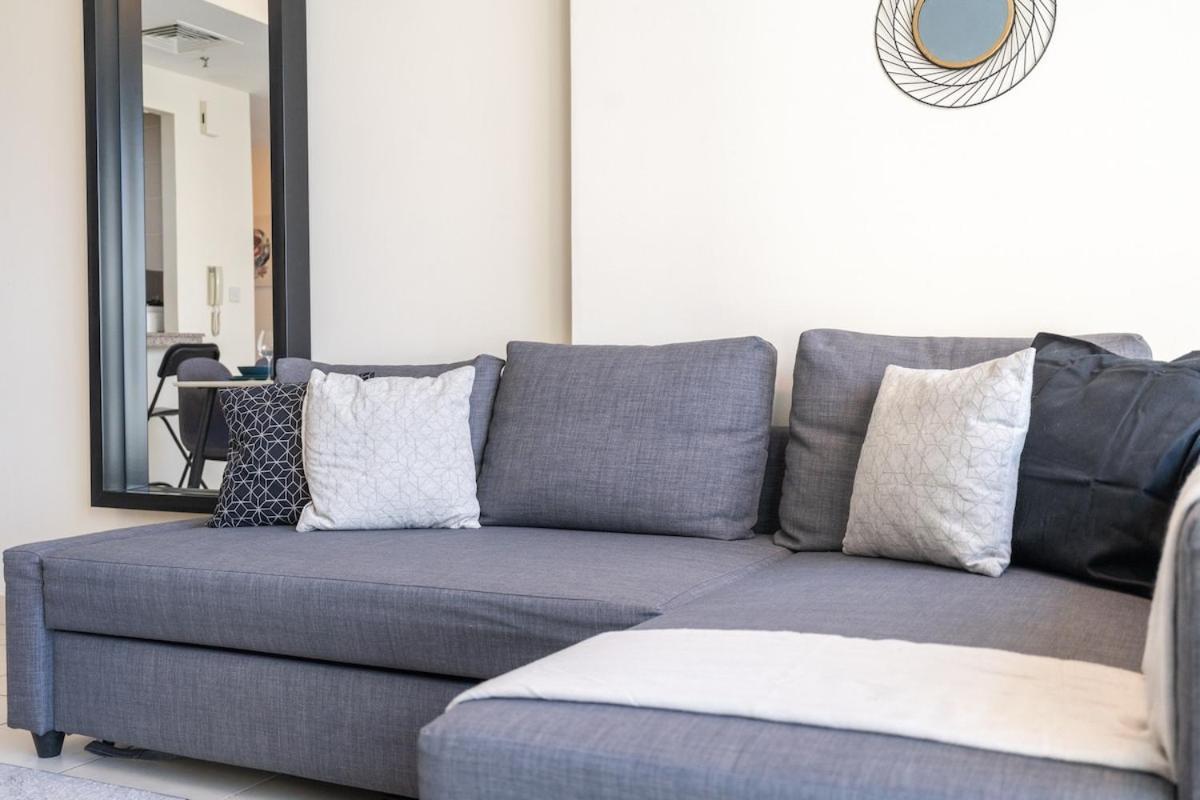 Refined 1br Retreat In The Point Tower - Marina * Dubai