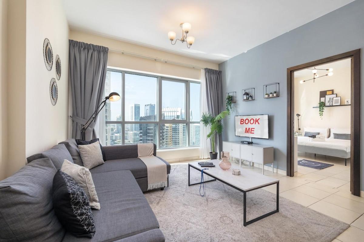 Refined 1br Retreat In The Point Tower - Marina Apartment *